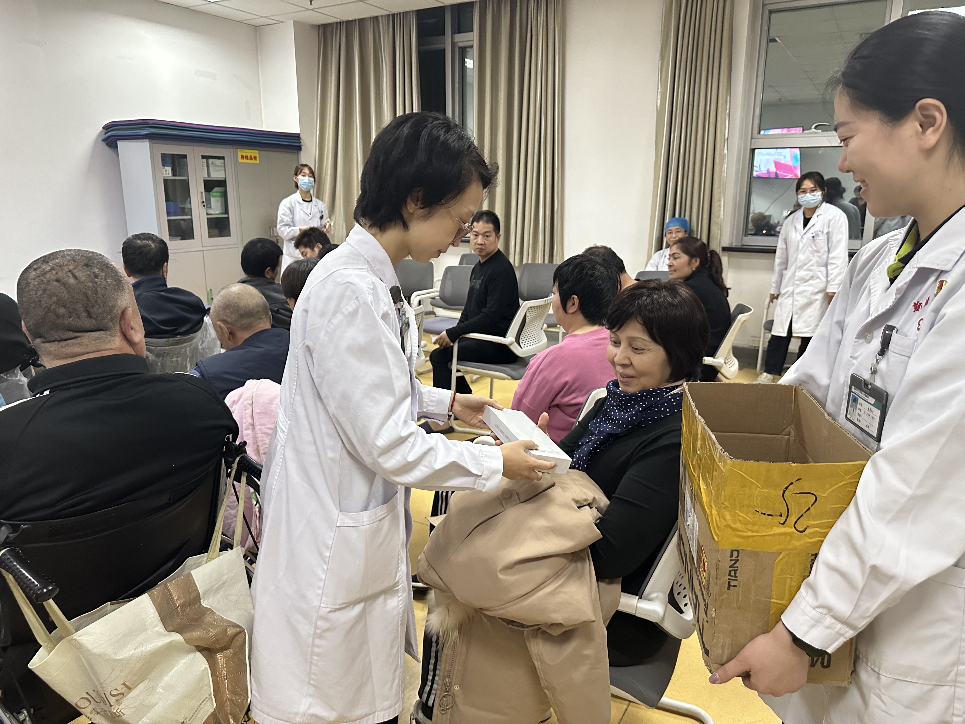 新疆医科大学第七附属医院康复医学科开展“2023年国际残疾人日主题宣讲活动”