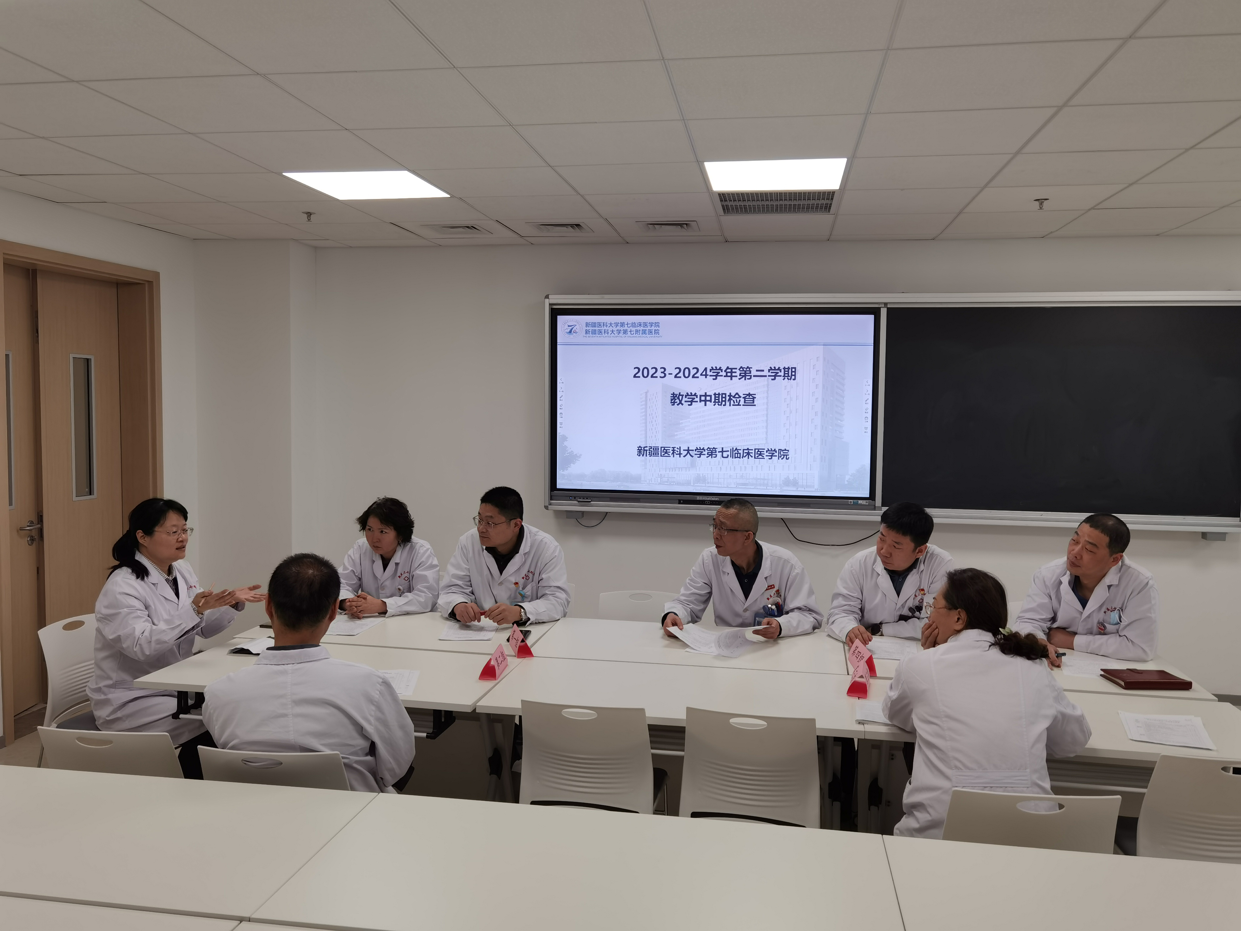 我学院顺利完成本学期教学中期检查