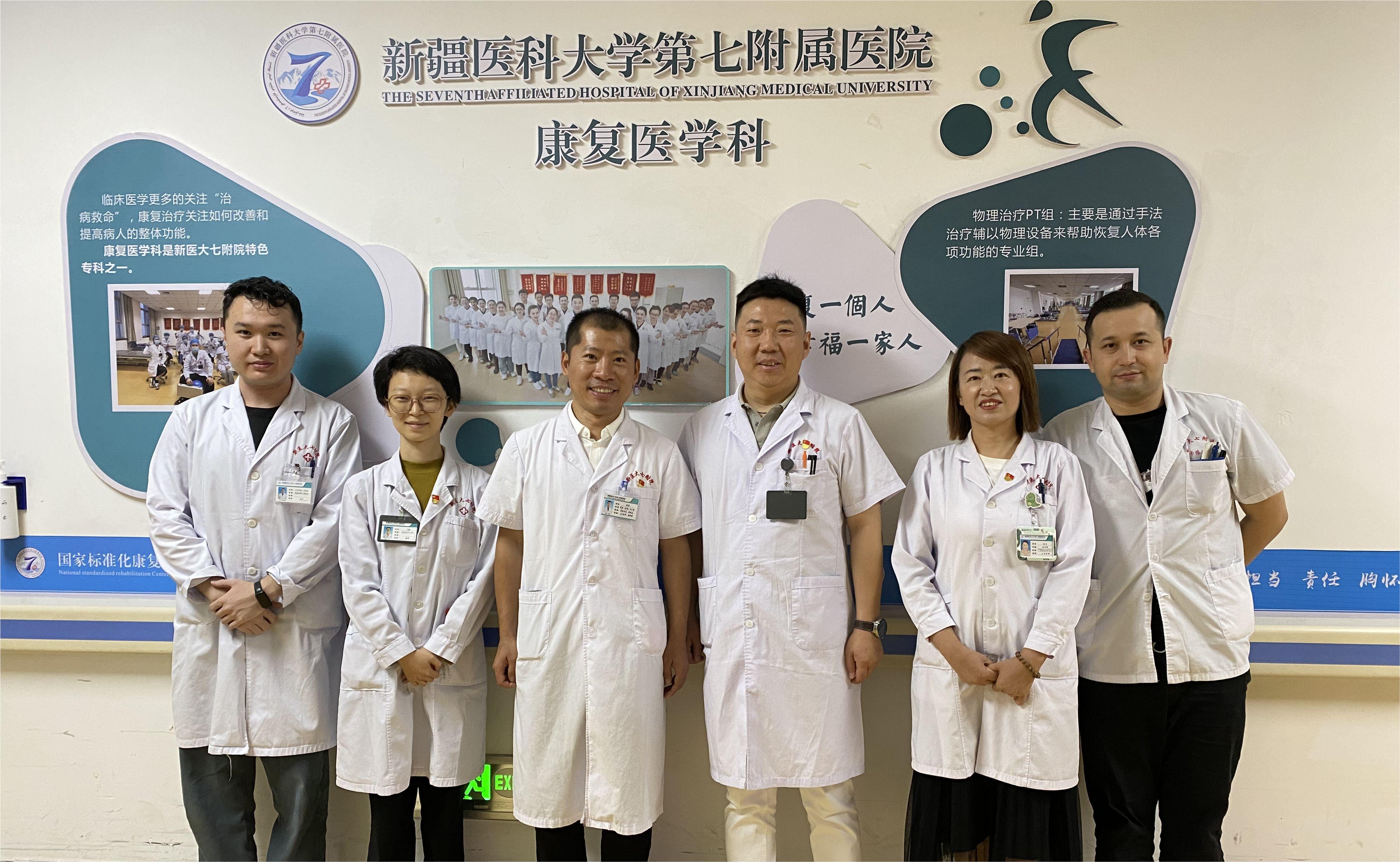 崇尚人文精神，彰显医者仁心——院领导入科慰问一线医务工作者