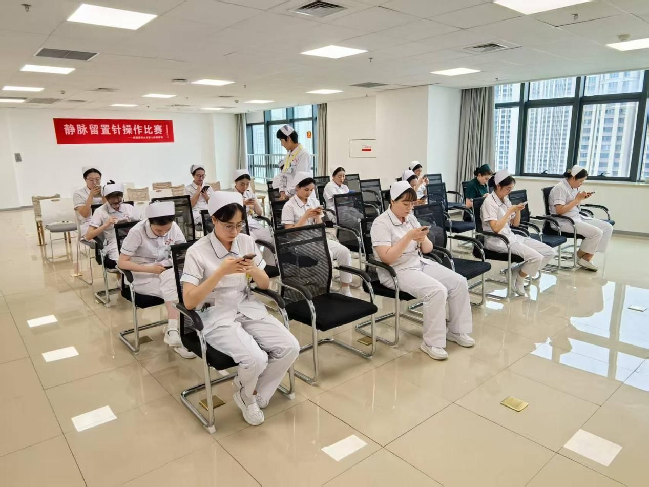 以赛促学强技能 以学促干护健康——我院成功举办第五届静脉留置针操作技能比赛